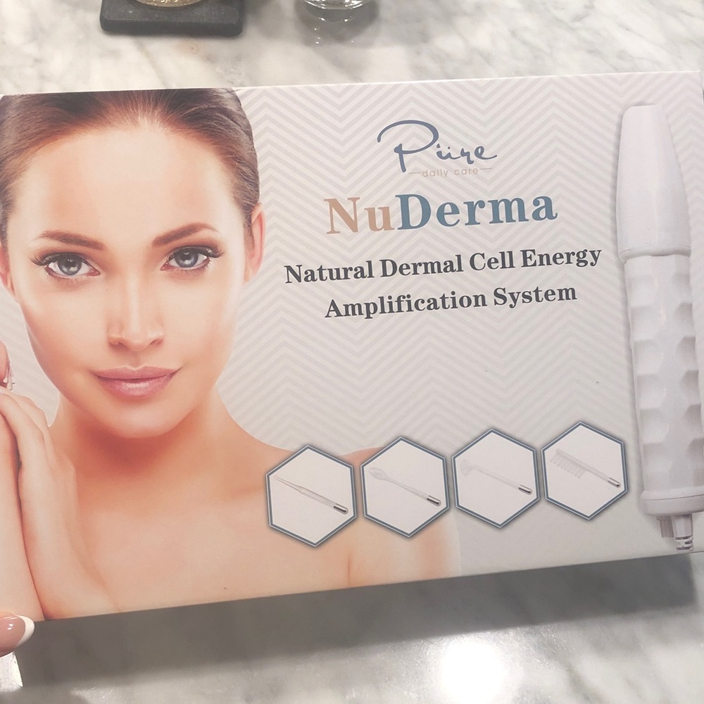 Pure NuDerma White Facial Dermal Cell Energy Device